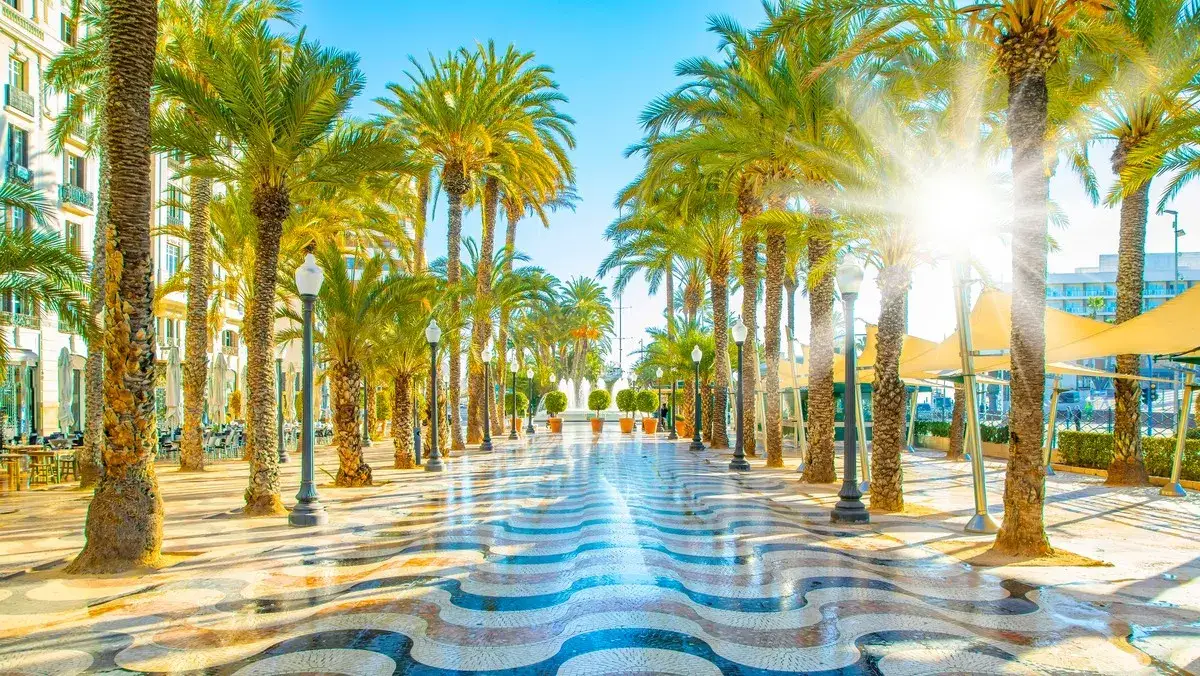 Czy w Alicante jest bezpiecznie? Odkryj prawdziwe zagrożenia i statystyki