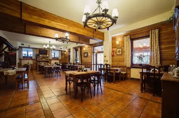 Krasnobród gdzie zjeść? Odkryj najlepsze miejsca na smaczny posiłek