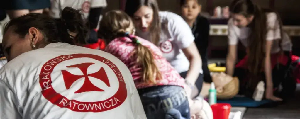 Szkolenie z pierwszej pomocy: co ile lat odnawiać? Prawo i praktyka