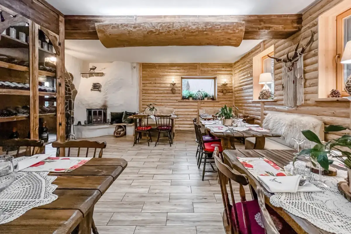 Bacówka Biały Jeleń Iwkowa: przewodnik po atrakcjach i cenach