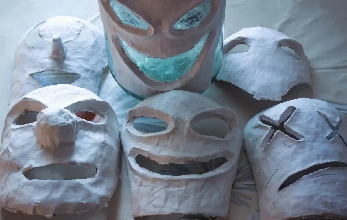 Jak tworzyć rzeźby z masy papierowej: proste techniki i porady