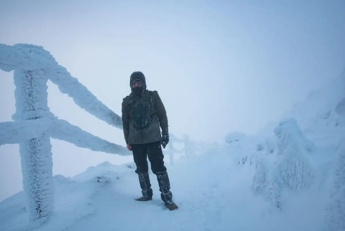 Karkonosze zimą: Które szlaki są otwarte? Planuj bezpiecznie!