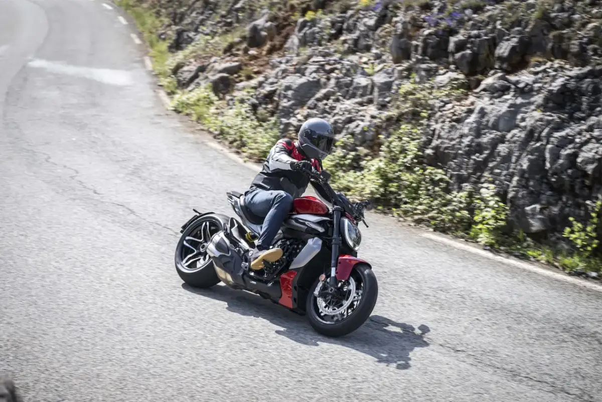 Jak dobrać kurtkę motocyklową? Przewodnik eksperta Hubert Kołodziej