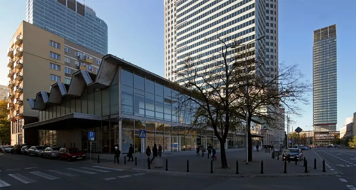 Emilia i MSN: Co stało się z ikoną modernizmu? Nowa siedziba
