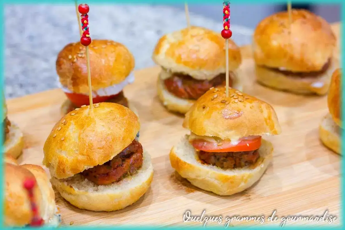 Mini burgers apéro froids : 4 recettes faciles pour bluffer vos invités