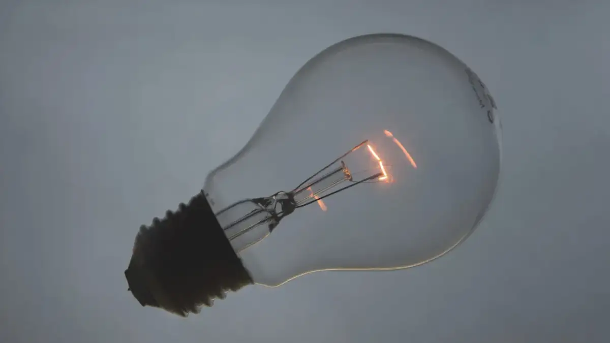 Jaki jest numer do elektrowni? Kluczowe informacje, które musisz znać