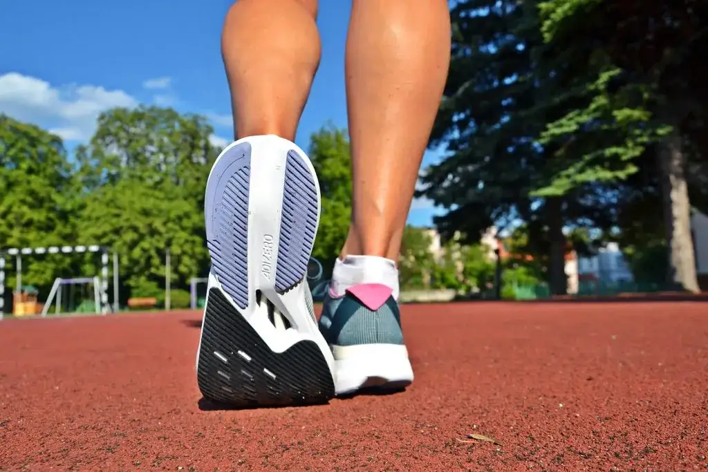 Jakie buty do biegania na początek – uniknij kontuzji i wybierz mądrze