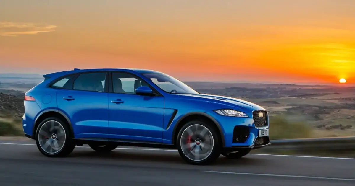Jaguar F-Pace: jaki silnik wybrać, aby uniknąć wysokich kosztów?