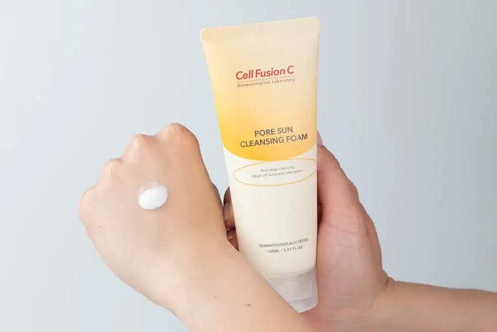 Czym zmywać SPF? Uniknij wysypu poradnik Marii Szulc