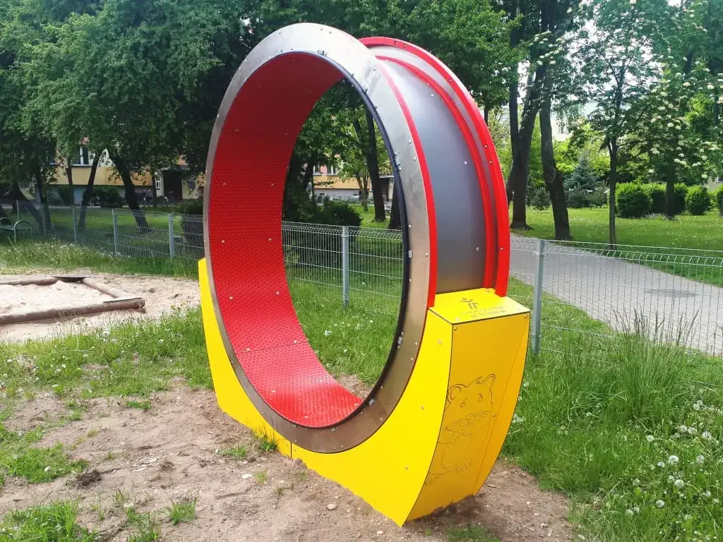 Ile kosztuje karuzela na plac zabaw? Ceny i modele, które zaskakują