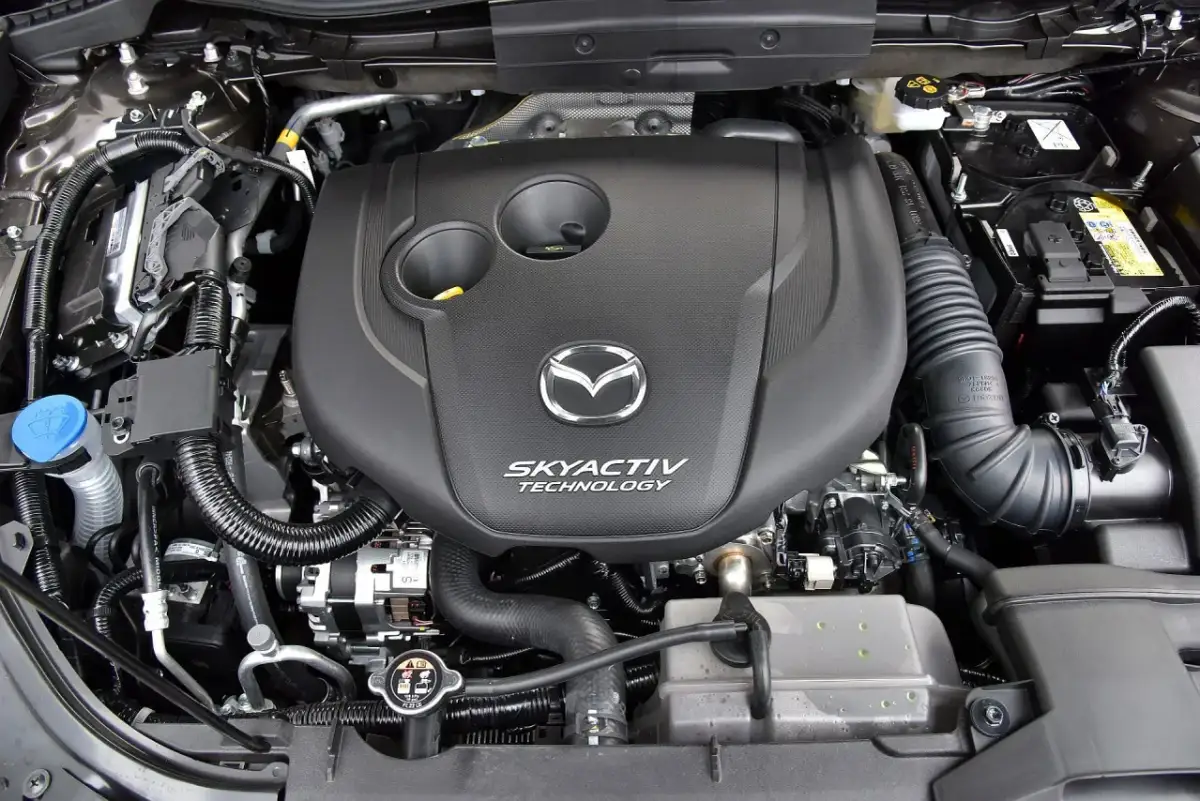 Mazda CX-5 jaki silnik wybrać? Porównanie opcji benzynowych i diesla