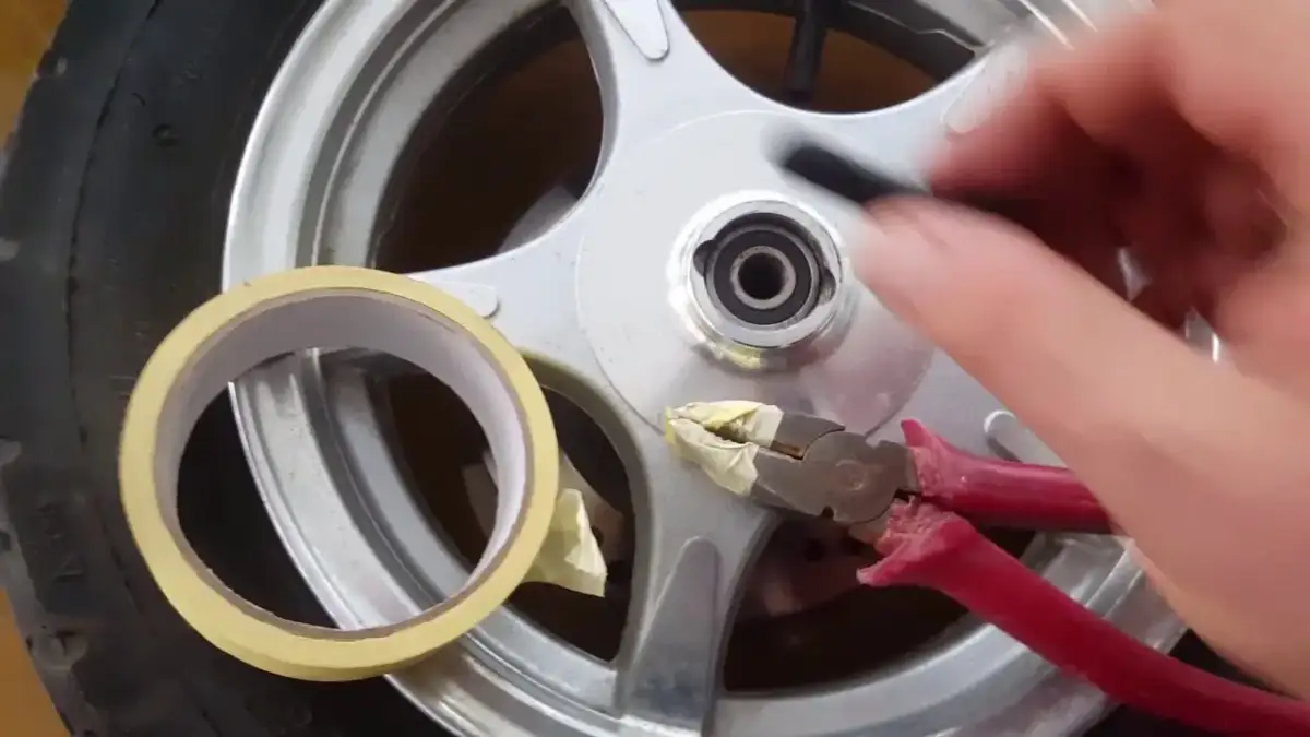 Jak wymienić wentyl w feldze - uniknij kosztownych błędów i zrób to sam