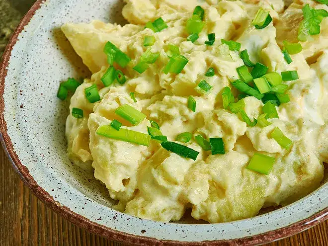 Salade de pommes de terre alsacienne : l'authentique recette sans mayo