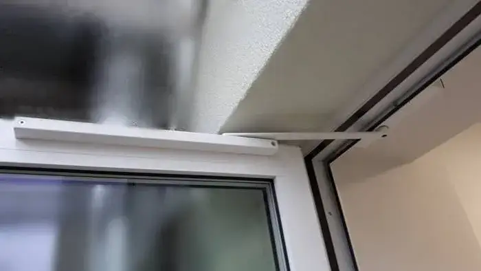 Najlepszy samozamykacz do drzwi zewnętrznych - wybierz mądrze i bezpiecznie