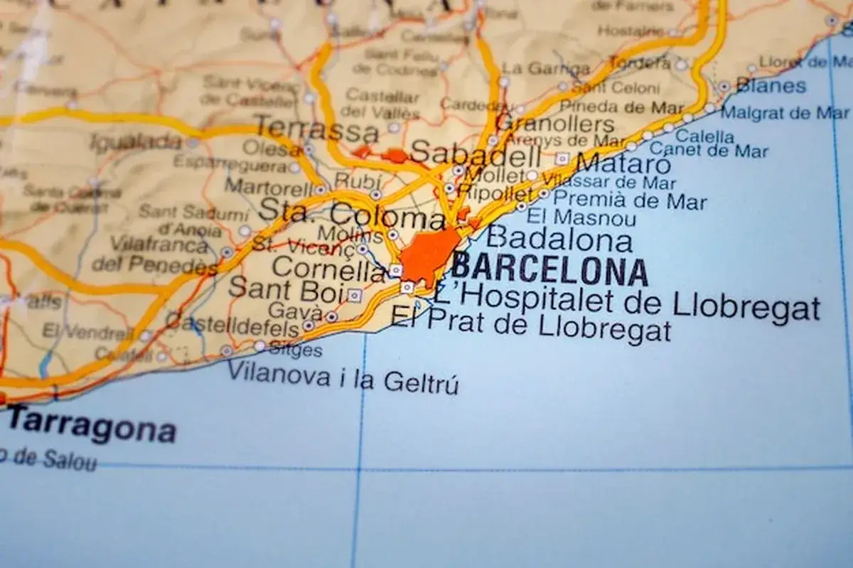 Gdzie jest Barcelona w jakim kraju? Odkryj jej wyjątkowe położenie