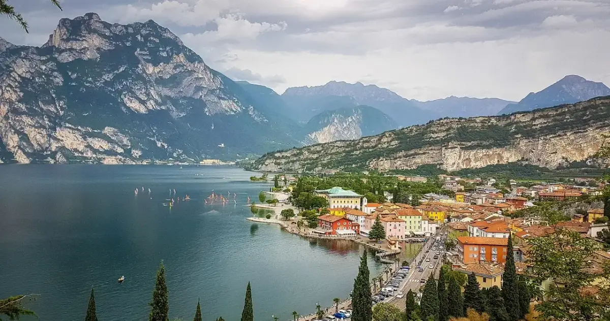 Najlepsza trasa do Włoch: uniknij kosztownych opłat i korków