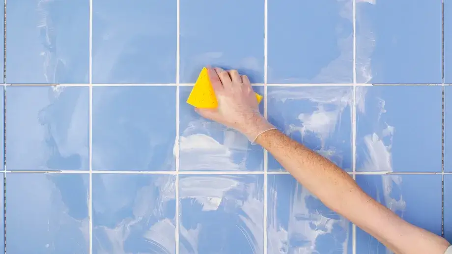 Czym zaimpregnować fugi, aby skutecznie chronić przed wilgocią?