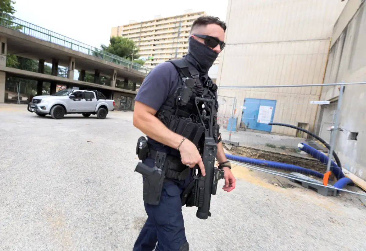 Czy w Marsylii jest bezpiecznie? Odkryj niebezpieczeństwa i zagrożenia