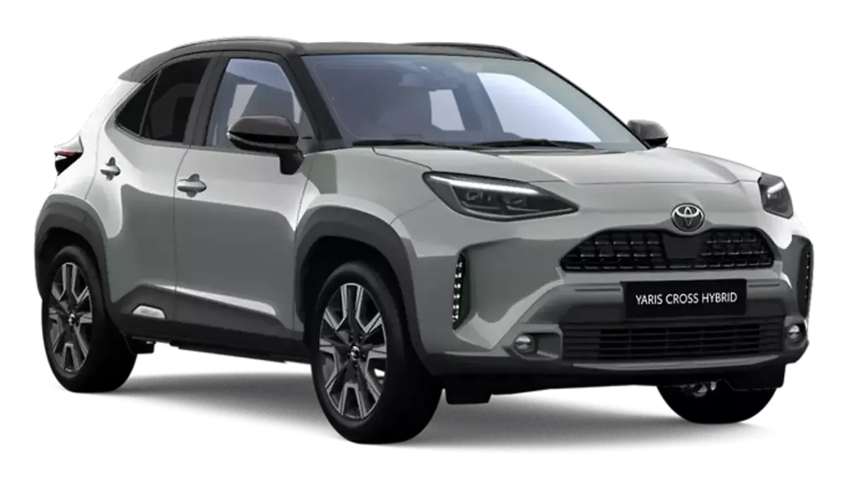 Srebrny crossover Toyota Yaris Cross Hybrid na czarnym tle.