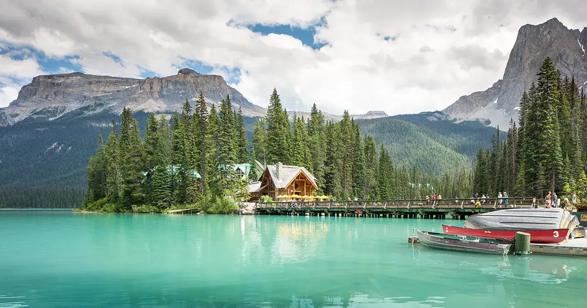 Ile kosztuje lot na Zanzibar? Sprawdź, jak zaoszczędzić na biletach