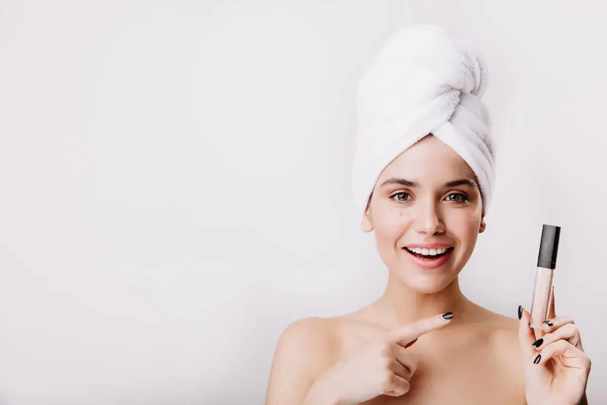 Czy korektor pod oczy powinien być jaśniejszy? Uniknij błędów!