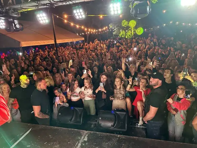 Ile trwa koncert Skolima? Poznaj czas trwania występów artysty