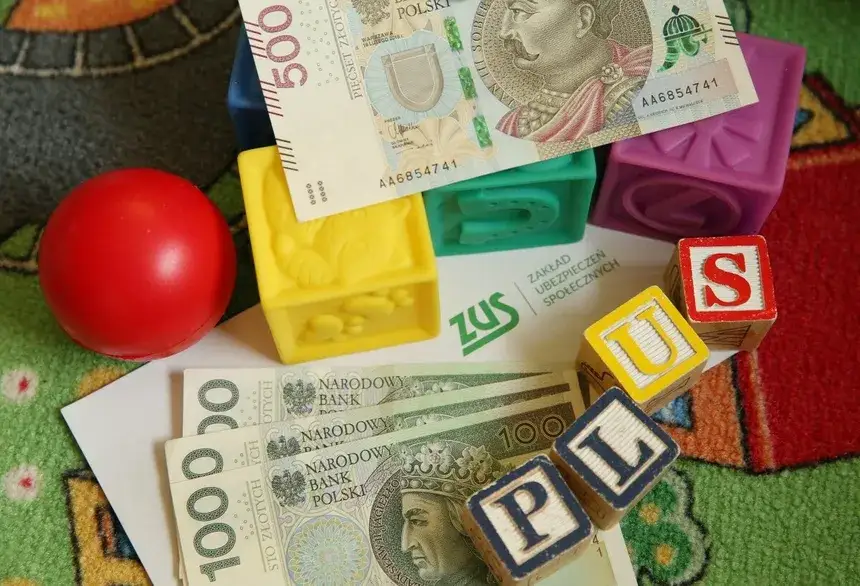 800 plus do 25 lat? Sprawdź, czy to prawda i co musisz wiedzieć!