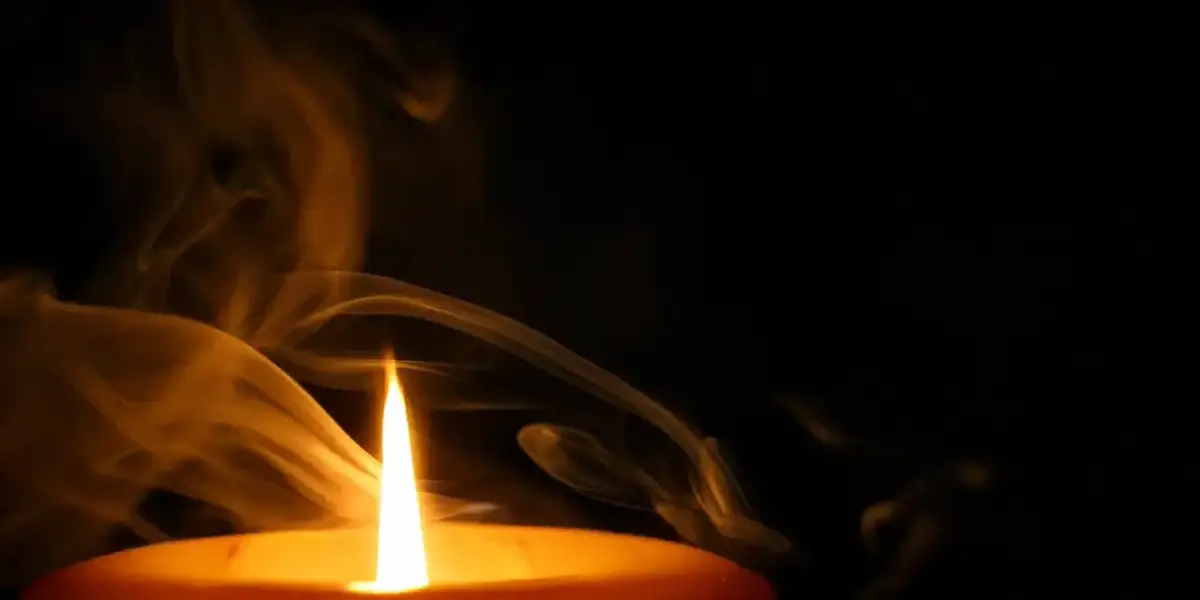 Dlaczego świeczka się pali i jak uniknąć problemów z paleniem