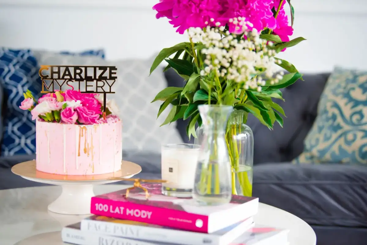 Laminacja brwi i rzęs: Ile trwa zabieg? Planuj wizytę mądrze!