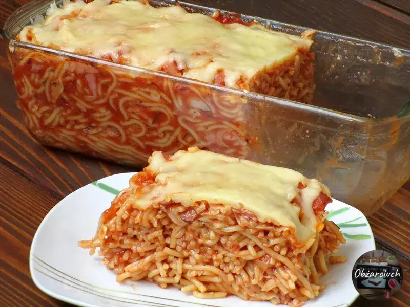 Szybka zapiekanka z makaronem spaghetti, która zachwyci całą rodzinę