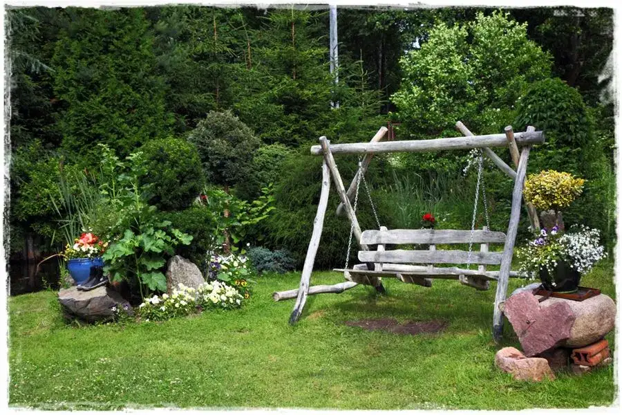Jak ozdobić huśtawkę ogrodową i nadać jej wyjątkowy styl i urok