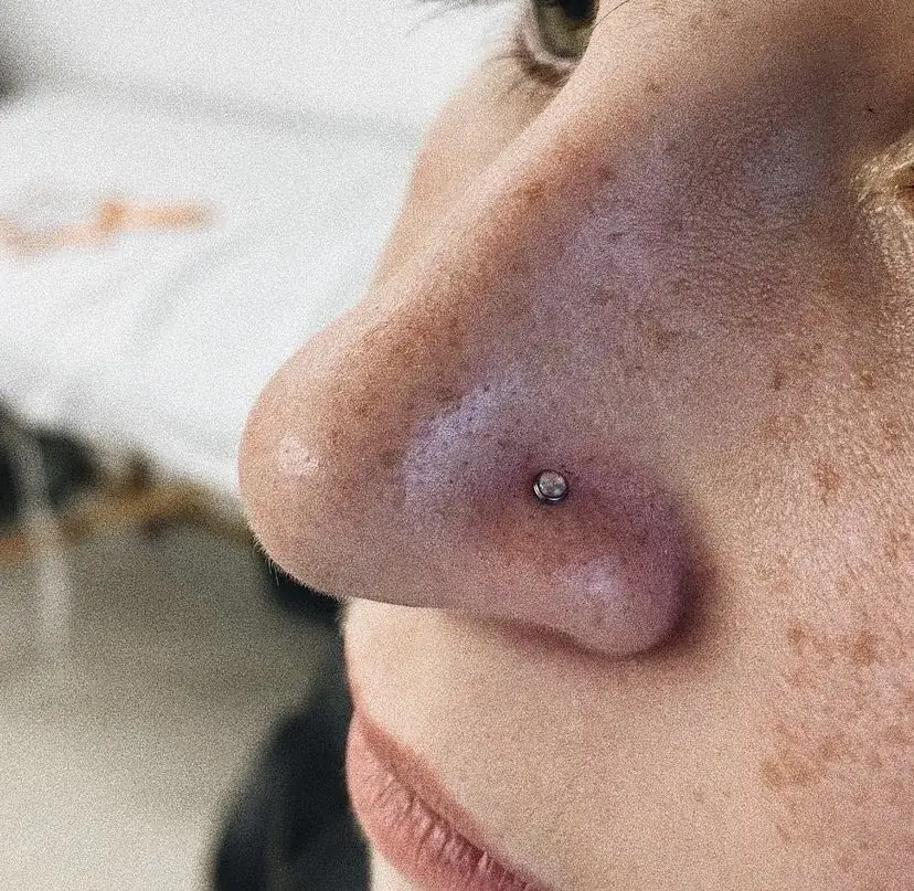 Gdzie można zrobić kolczyki bez bólu? Najlepsze studia piercingu w Polsce