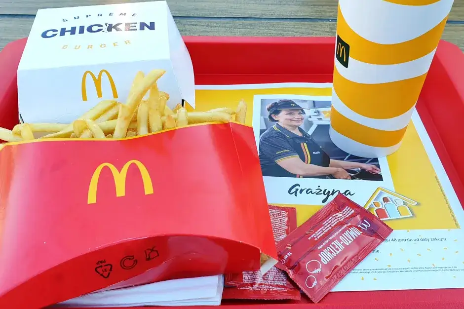 Średnie frytki McDonald's: 114g, 330 kcal. Co jeszcze musisz wiedzieć?