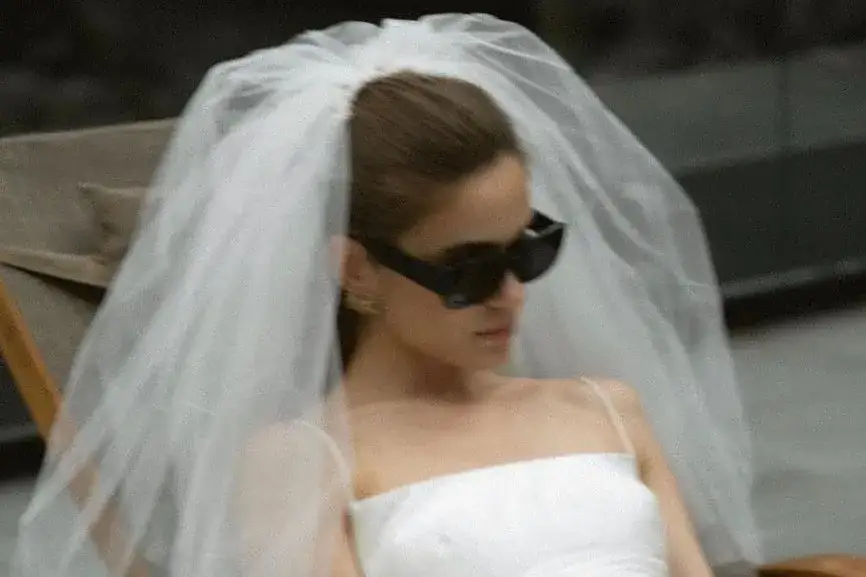 Sprzedaż sukni ślubnej: Jak zyskać i dać jej drugie życie?