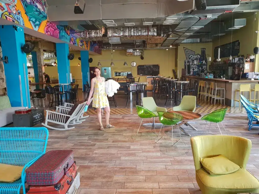 Jak wygląda nocleg w hostelu? Oczekiwania, warunki i doświadczenia