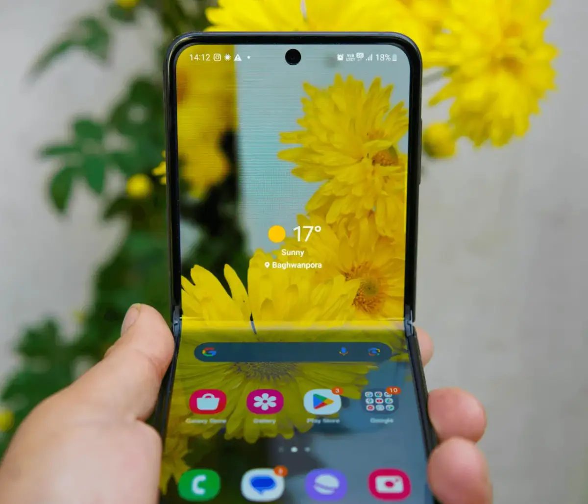 Małe smartfony 2026: Czy 5 cali wciąż ma sens? Ranking!