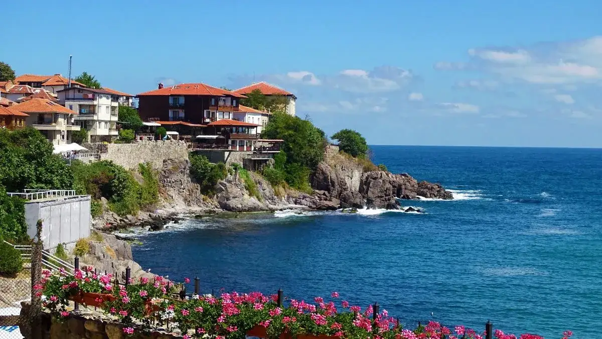 Bułgaria bezpieczna na wakacje? Rozwiewamy obawy o wojnę.