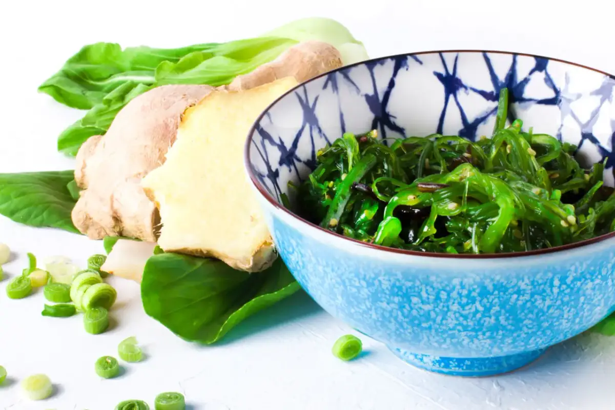 Sałatka Wakame: Prosty Przepis Krok po Kroku na Japoński Przysmak