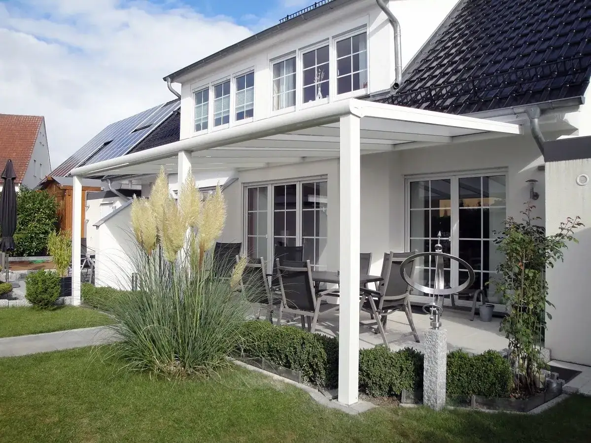 Z czego dach na taras? Wybierz najlepszy materiał dla siebie