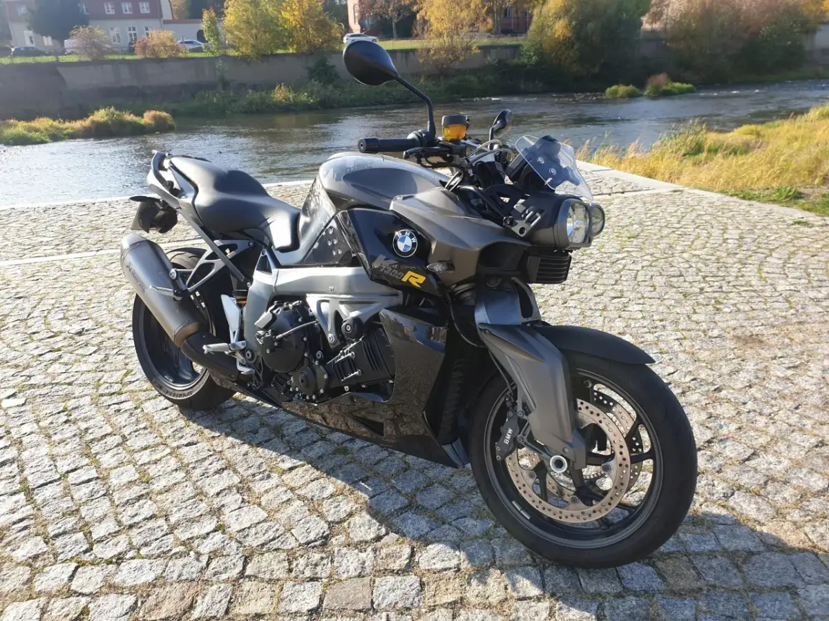 BMW K 1300 R: Czy warto kupić? Usterki, ceny, opinie i dane