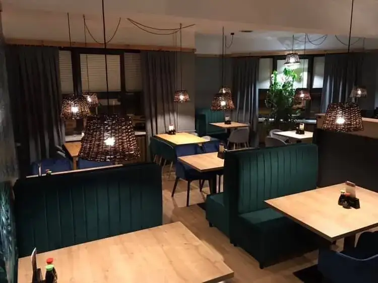 Ostrowiec Świętokrzyski: Gdzie zjeść? Moje sprawdzone rekomendacje!