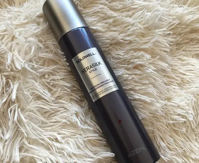 Lakier do włosów który nie skleja – mocny hold bez sztywności