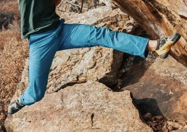 Czy spodnie z bawełny się rozciągają? Oto co musisz wiedzieć