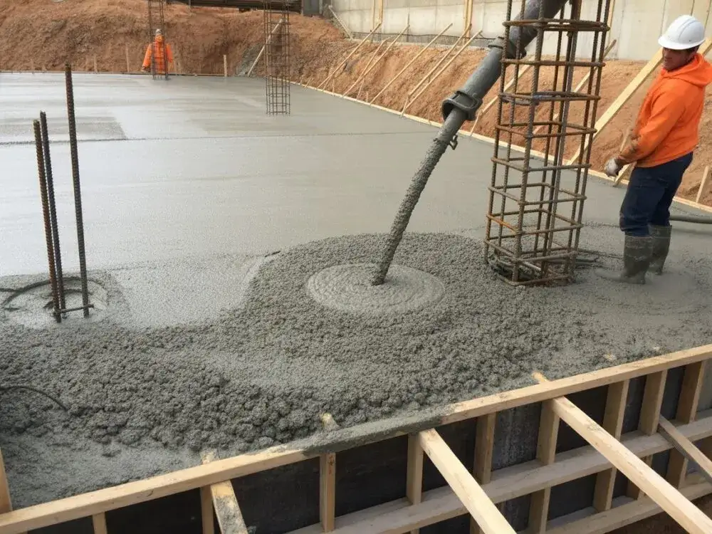 Beton na fundamenty: Wybierz klasę C16/20 i uniknij kosztownych błędów!