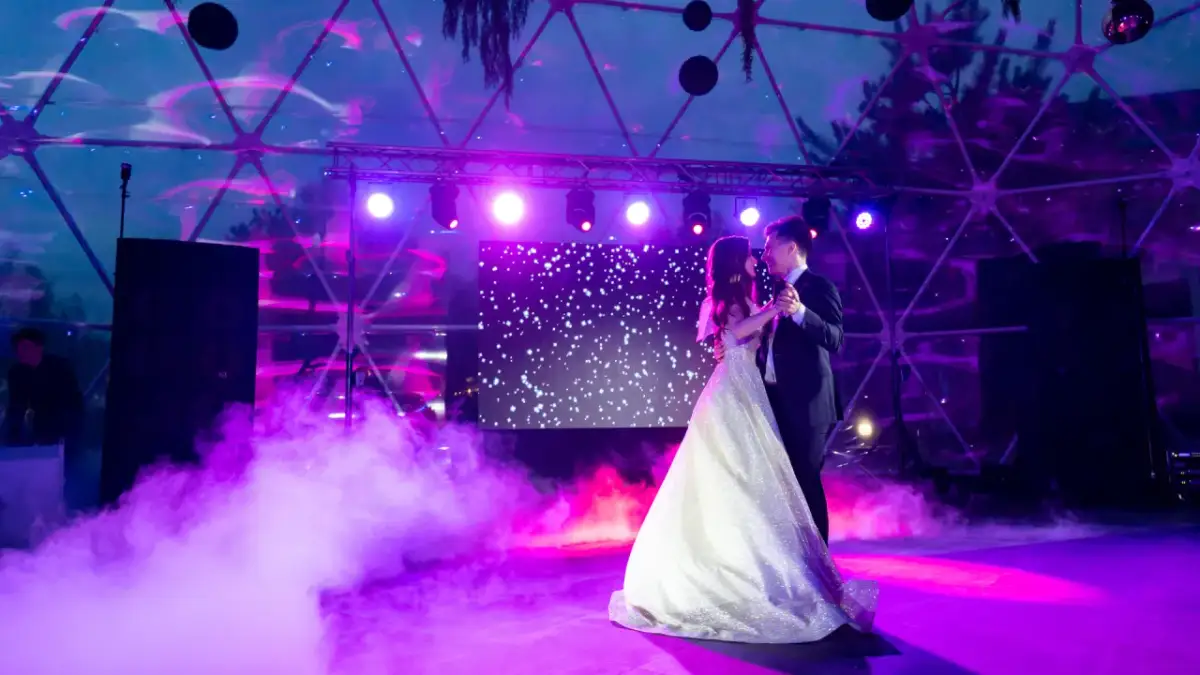 Ile kosztuje DJ na imprezę w 2026? Cennik i porady