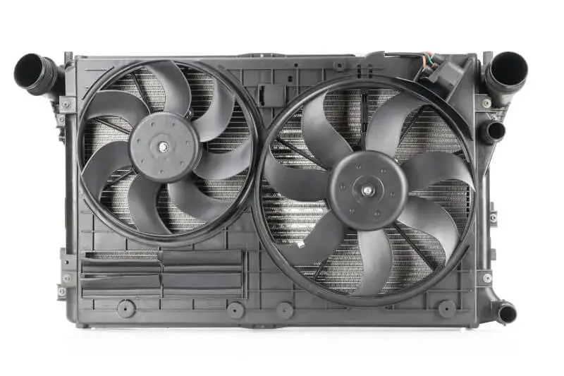 Jak sprawdzić działanie wentylatora chłodnicy i uniknąć przegrzania silnika