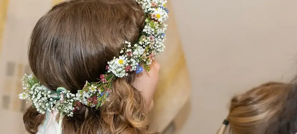 Czy chrzestna kupuje kwiaty na komunię? Oto, co warto wiedzieć