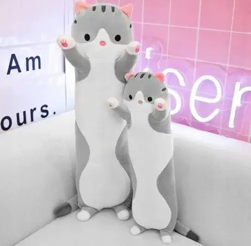 Pluszowy kot jak prawdziwy – idealny towarzysz do przytulania