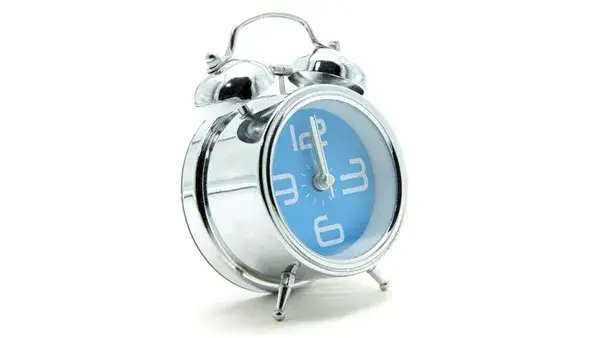 Najlepsze budziki i opaski dla niesłyszących – wybierz idealny model