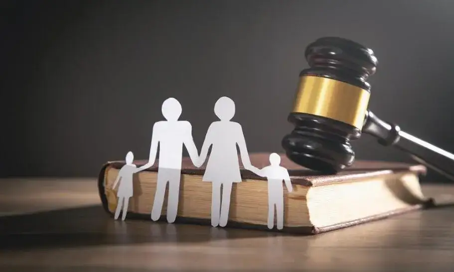 Dlaczego matka utrudnia kontakt z dzieckiem? Zrozum powody i skutki